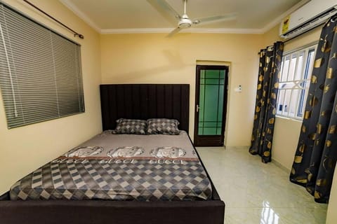 Luxury 3 bedroom Villa + Swimming Pool Casa in Accra