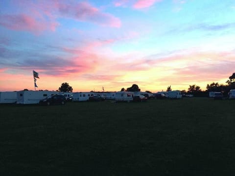 Military Shepherd Hut Campground/ 
RV Resort in Bassetlaw District