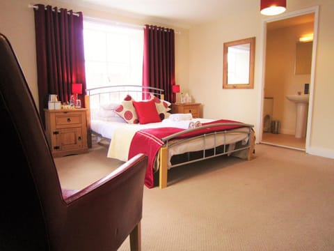 The Wheatsheaf Bed and Breakfast in Daventry District
