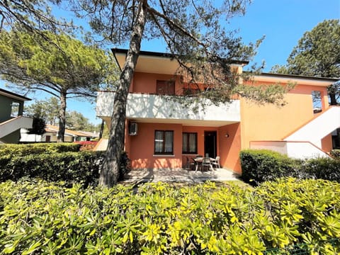 Property building, Garden, Garden view