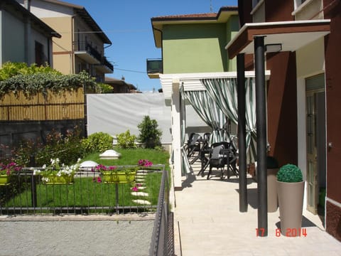 Patio, Day