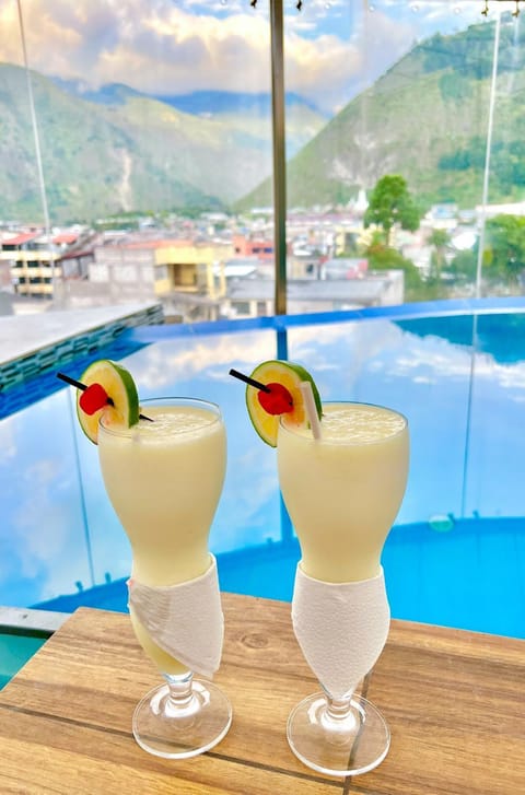 Mountain view, Swimming pool, Drinks, Alcoholic drinks