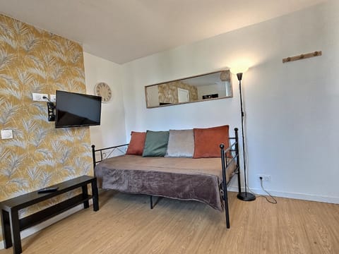 Au Bord du Canal - Confort & Cozy Appartement in Chelles