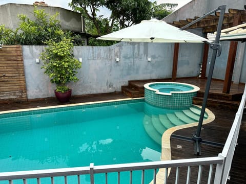 Casa com piscina edícula rústica House in Penha