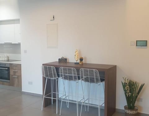 Deluxe 1 Bed Apt Ayios Dometios Condo in Nicosia City