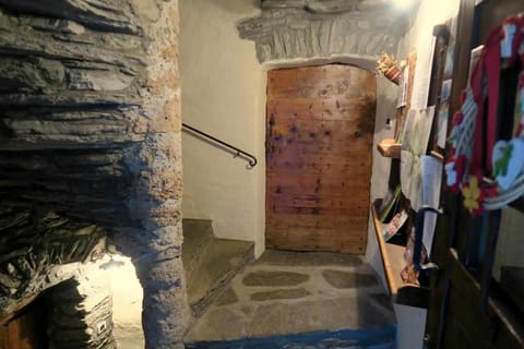 Romantica suite con vasca idromassaggio House in Aosta Valley, Italy