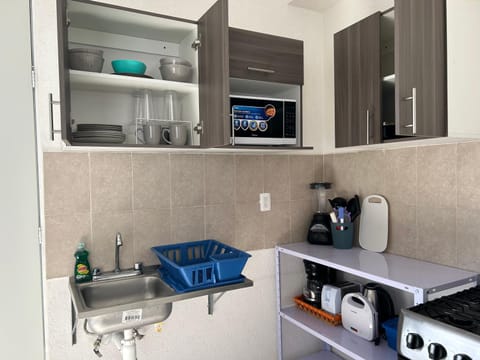 Kitchen or kitchenette, minibar, pet friendly, toaster