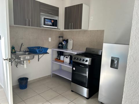 Coffee/tea facilities, Kitchen or kitchenette, minibar, pet friendly, toaster