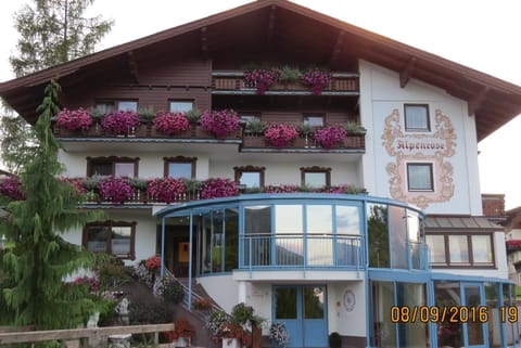 Sportpension Alpenrose Bed and Breakfast in Schladming