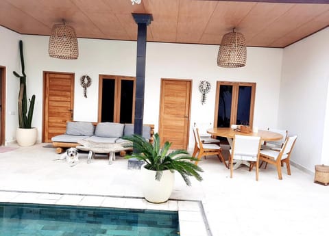 Tropical Villa Homestay with cute pets Vacation rental in North Kuta