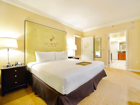 Amalz 2 Bedroom 3 Bathroom Balcony Suite at Mgm Signature ! Las Vegas Apartment hotel in Las Vegas Strip