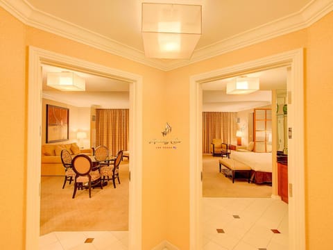 Amalz 2 Bedroom 3 Bathroom Balcony Suite at Mgm Signature ! Las Vegas Aparthotel in Las Vegas Strip