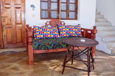 The TBT Cozy Cove Villa in Malindi