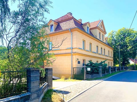 Villa Sophienschlösschen nähe Berlin Casa in Wandlitz