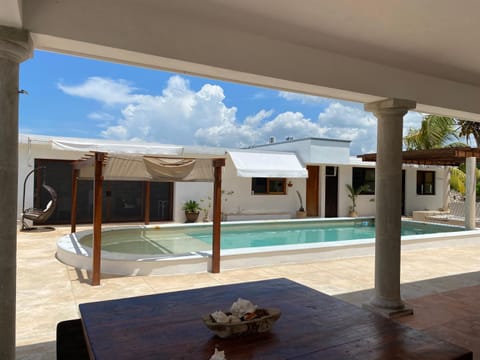 Balcony/Terrace, Pool view, Swimming pool