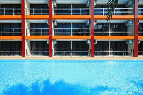 Property building, Swimming pool