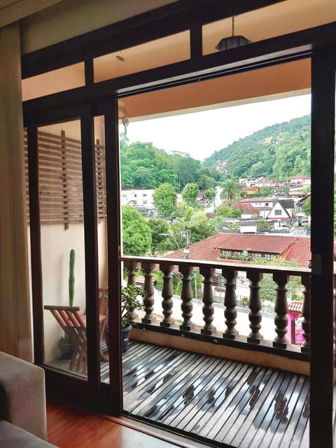 View (from property/room), Balcony/Terrace, Mountain view