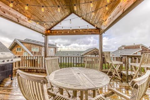 Cannon Beach Saltbox Cottage House in Tolovana Park