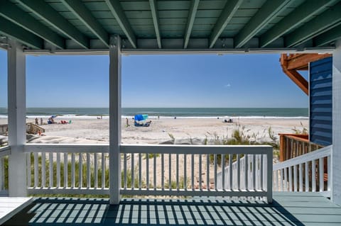 Sea Whoa Paradise House in North Topsail Beach