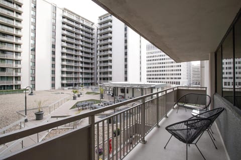 View (from property/room), Balcony/Terrace, Seating area