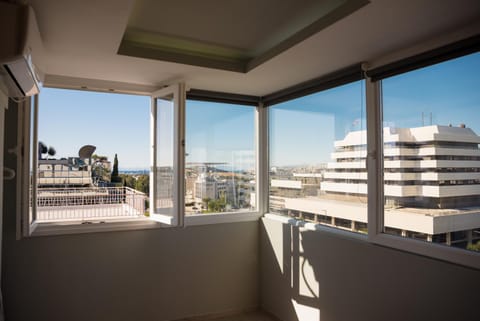 3C’s Athens South @Delta: SNFCC / Faliro Seaview Penthouse Apartment in Kallithea