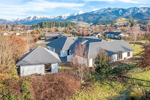 6 Lochiel Drive House in Hanmer Springs