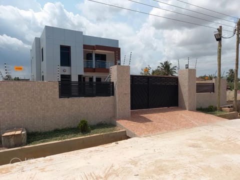 2 bedroom Jab Villa Vacation rental in Greater Accra Region, Ghana