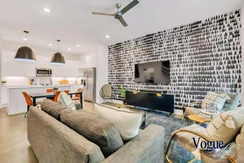 Vogue Life Trendy 4br House All Ensuites Apartment in East Nashville