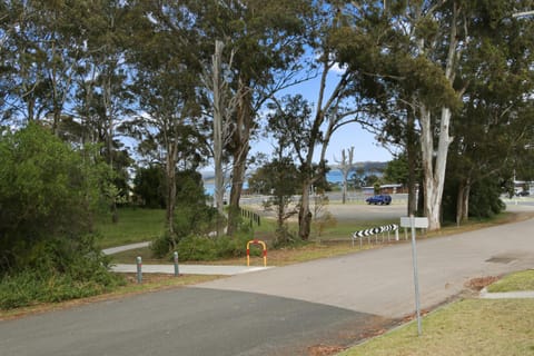 Sunset View House in Lakes Entrance