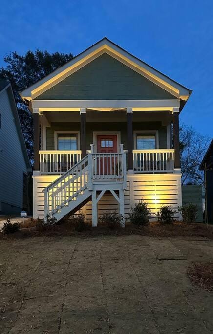 Luxury New Build Walk To Downtown House in Durham