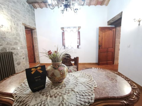 Casa rural Llagostera, 5 dormitorios, 11 personas - ES-209-36 Casa in Baix Empordà