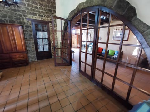 Histórica Masía con Piscina, Rodeada de Bosques y Campos, Ideal para Familias y Amigos - ES-209-36 House in Baix Empordà