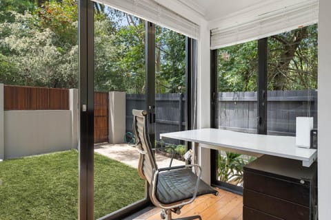 Charming 3 Bedroom Artist House in Mosman House in Sydney