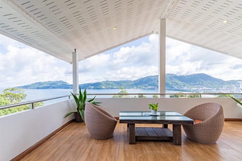 Day, Natural landscape, View (from property/room), Balcony/Terrace, Mountain view, Sea view