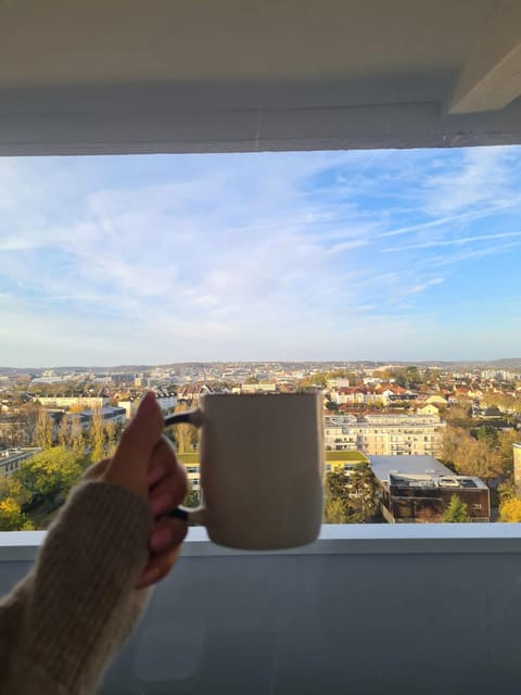 Natural landscape, Balcony/Terrace, City view