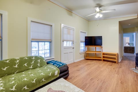 Pet-Friendly North Conway Cottage - Hike and Ski! Casa in North Conway
