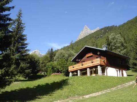 Grand Chalet au pays du Mont Blanc Chalet in Chamonix