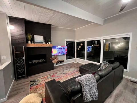Mid Century Modern Montana Dream Home Condominio in Butte