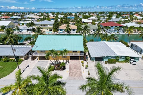 Sea Pointe & Canal-side Charisma House in Key Colony Beach