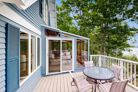 Meadow Cove House in East Boothbay