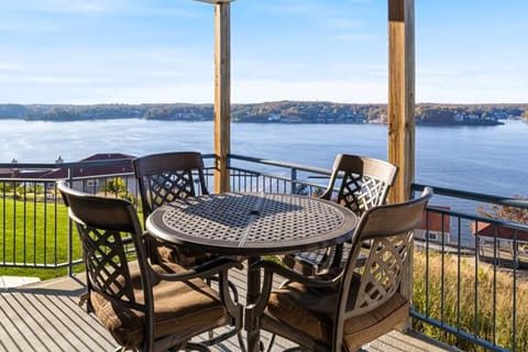 Happy Place, Unit 1A Condo in Lake of the Ozarks
