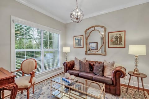 Brand New Listing: Comfy, Stylish & Convenient South Island Townhome! Condo in Saint Simons Island