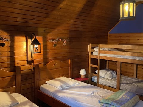 Chalet Confortable 14 Pers, 6 Ch, Wi-Fi, Parking, 300m des Pistes Serre Chevalier - FR-1-762-50 Chalet in Saint-Chaffrey