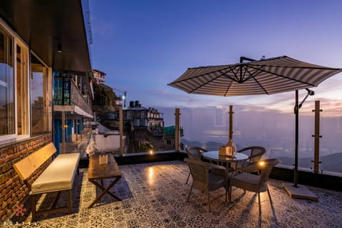 Balcony/Terrace, Seating area, Dining area