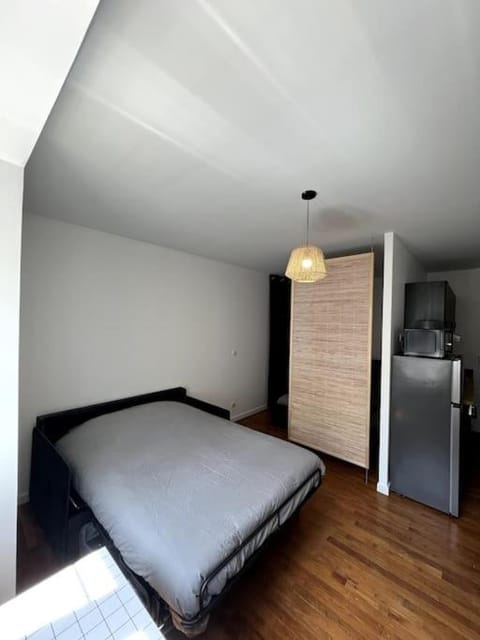 Appartements Climatisés Centre-ville / 10 personnes Apartment in Besançon