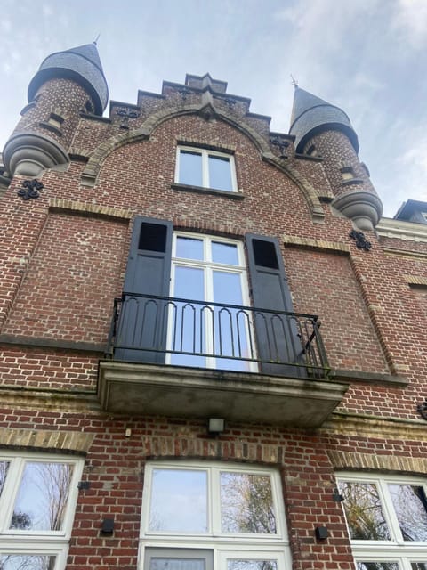Reiger Burg Apartment in Ypres