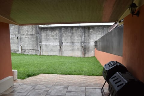 Garden, Balcony/Terrace