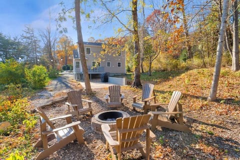 The Cottage @ Afton Mountain- Close to Wineries! House in Nelson County