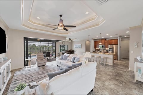 14422 Maysville Maison in South Gulf Cove