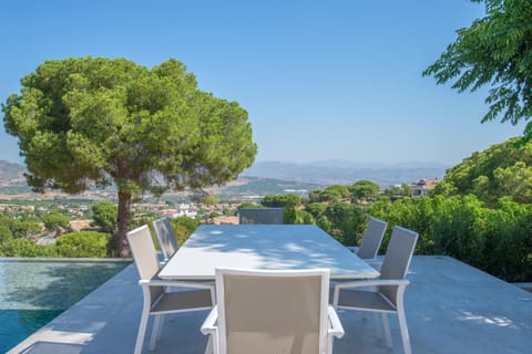 Natural landscape, Dining area